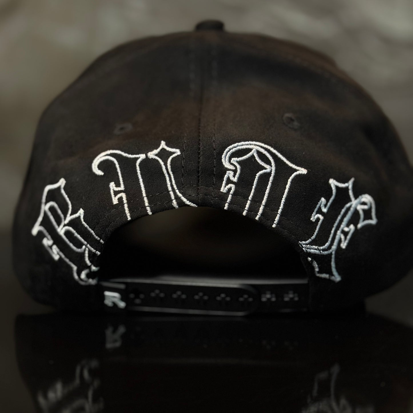 RUDE AWAKENINGS - "LA LA LA BLACK FULL GAMUZA"