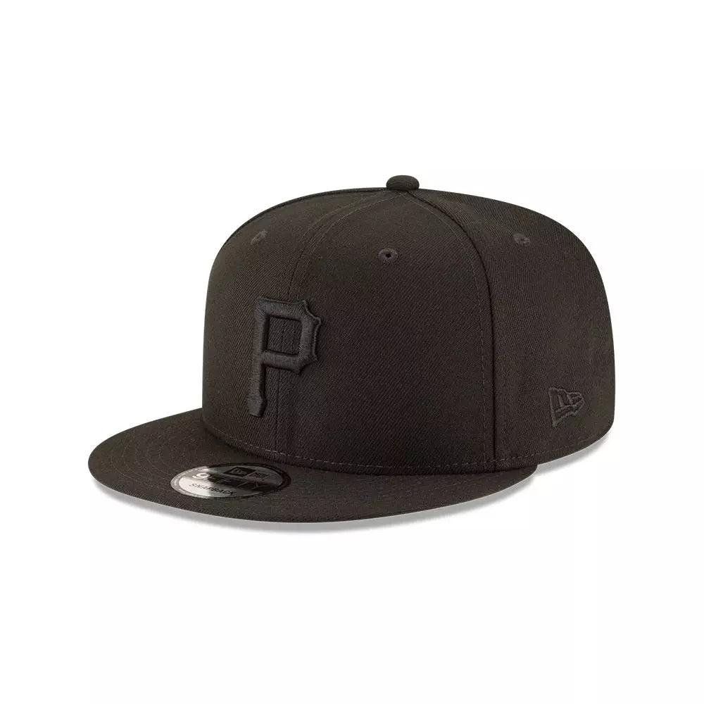 NEW ERA 9FIFTY BASICA PITTSBURGH PIRATES BLACK ON BLACK