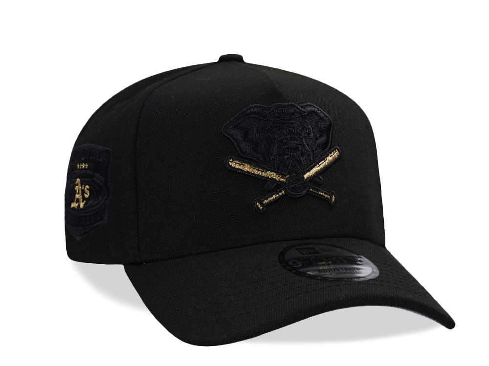 NEW ERA 9FORTY OAKLAND ATHLETICS COLISEUM BLACK OUT