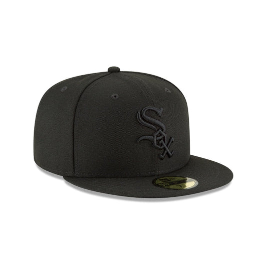 NEW ERA 59FIFTY BASICA CHICAGO WHITE SOX BLACKOUT