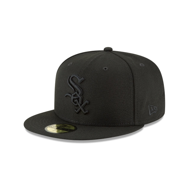 NEW ERA 59FIFTY BASICA CHICAGO WHITE SOX BLACKOUT