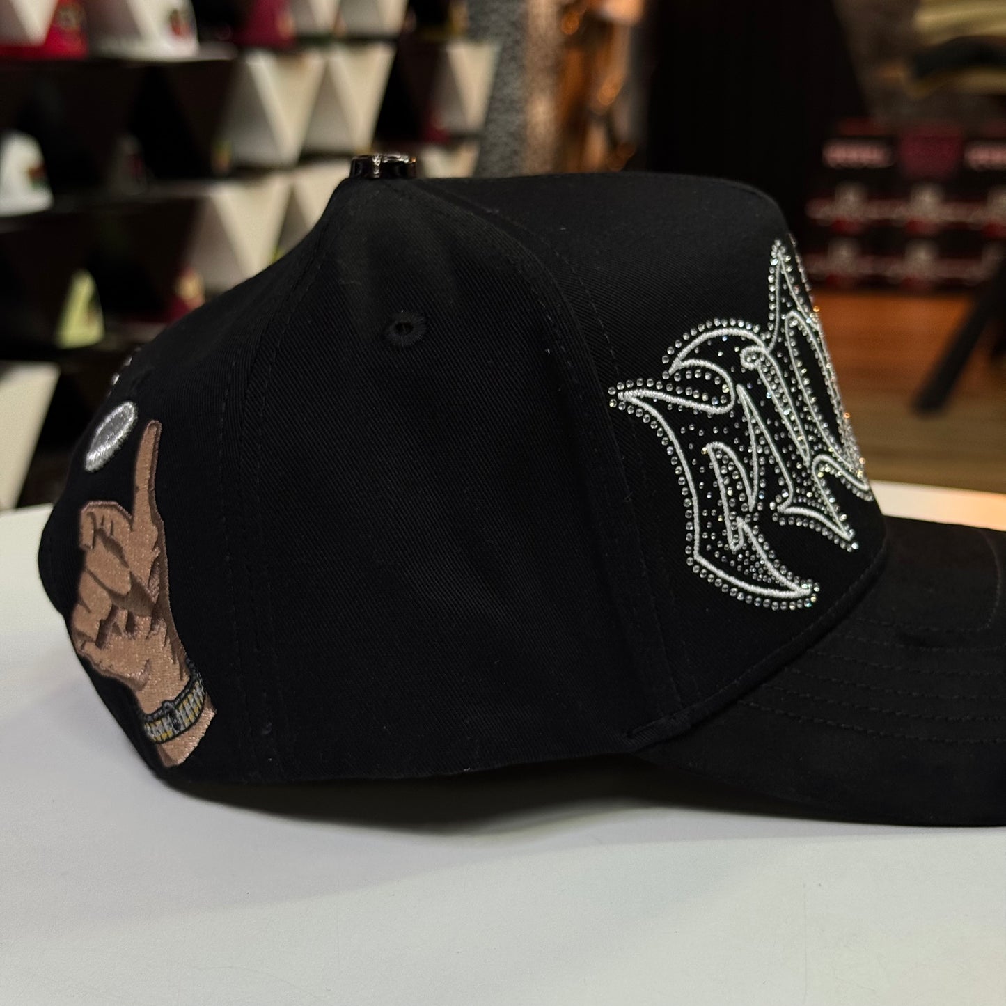 MOMM HATS - "LA MOMM"