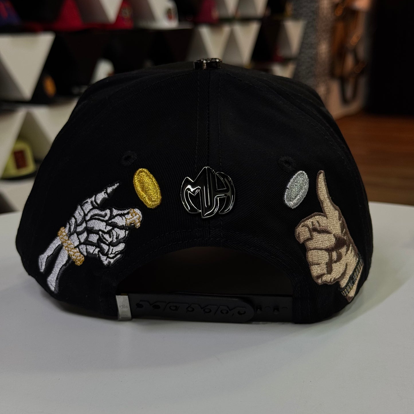 MOMM HATS - "LA MOMM"