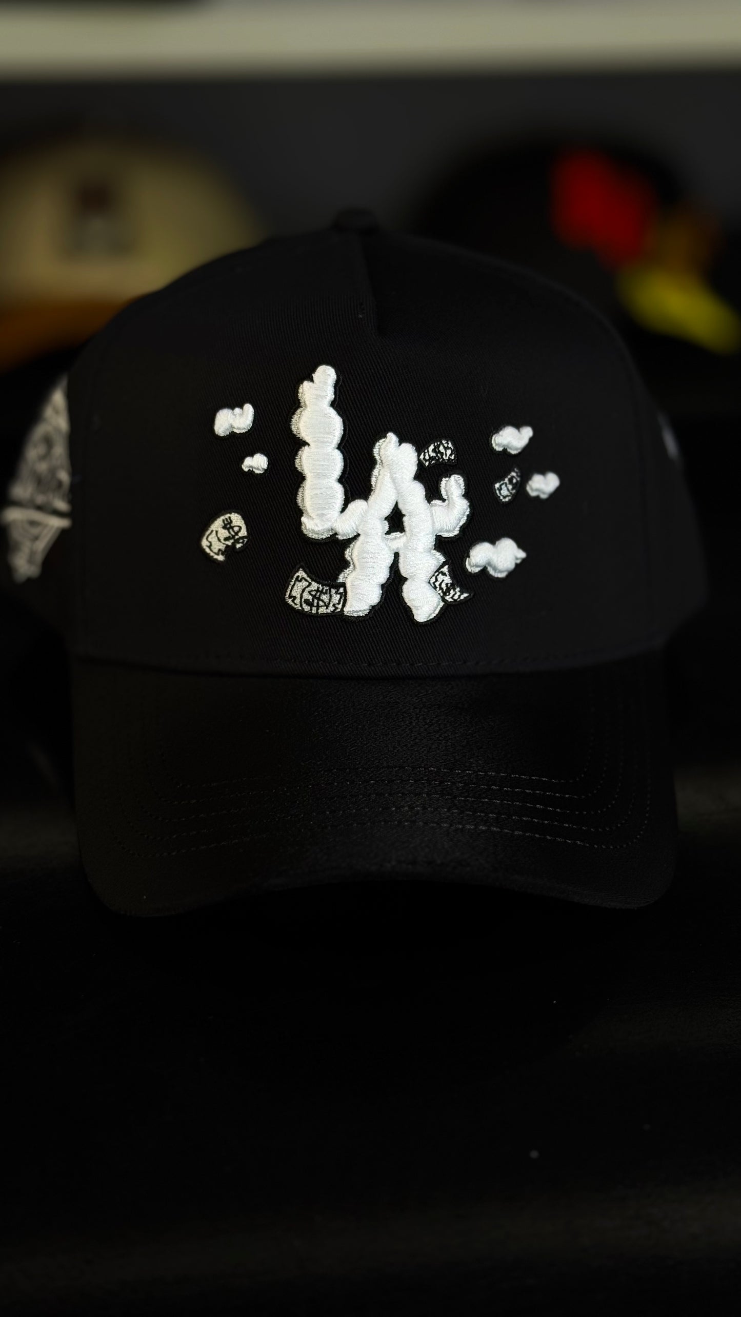 31 HATS - "LA MONEY CLOUDS BLACK"