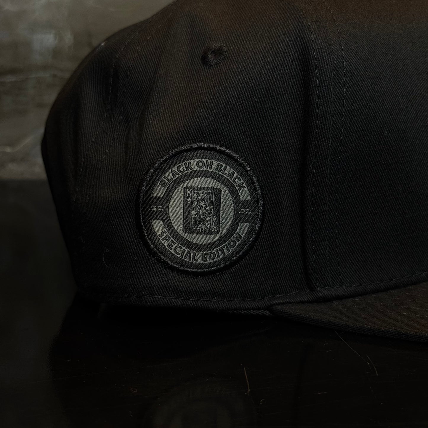 JC HATS - "KINGS CARD BLACK ON BLACK"