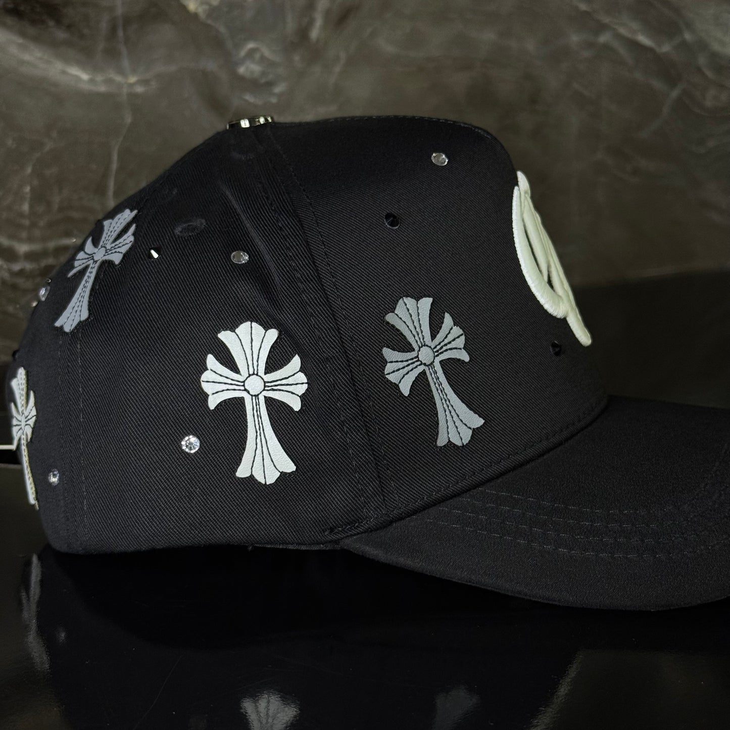 CLOVER GARMENTS - "GERVONTA BLACK"