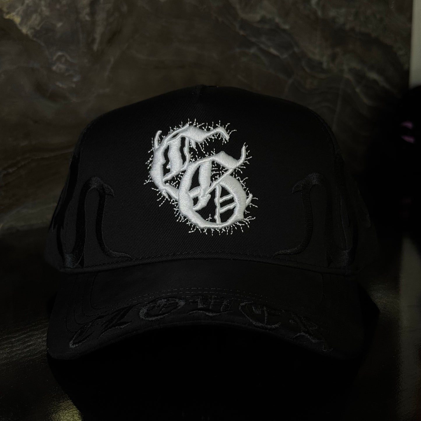 CLOVER GARMENTS - "DRAGON"
