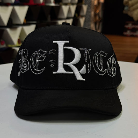 TOTO CAPS X LUIS R. - "BÉLICO" CRYSTAL WHITE