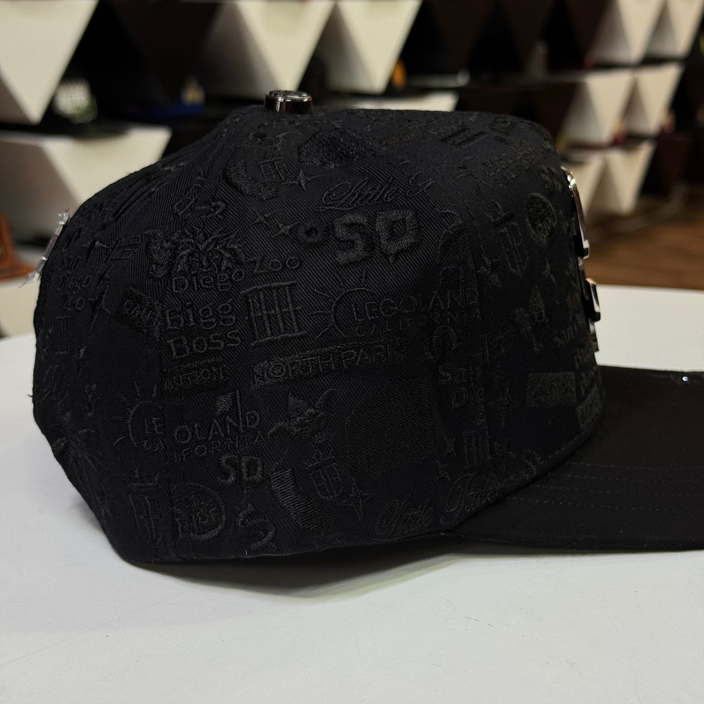 BIGG BOSS - "SAN DIEGO ALL BLACK"