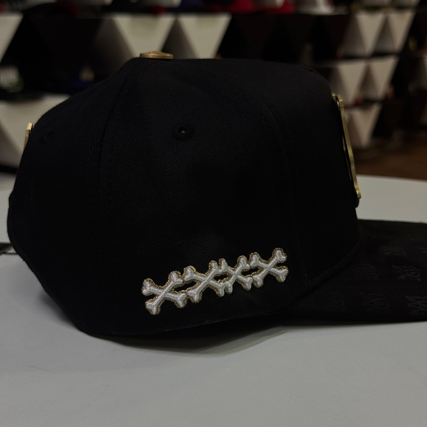 BIGG BOSS - "AMIRI BRONCE"