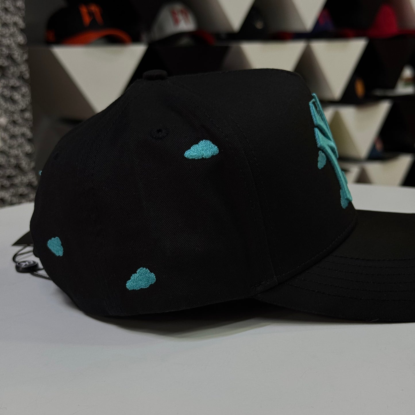 DAKAPS - "NY LA CLOUDS AQUA"