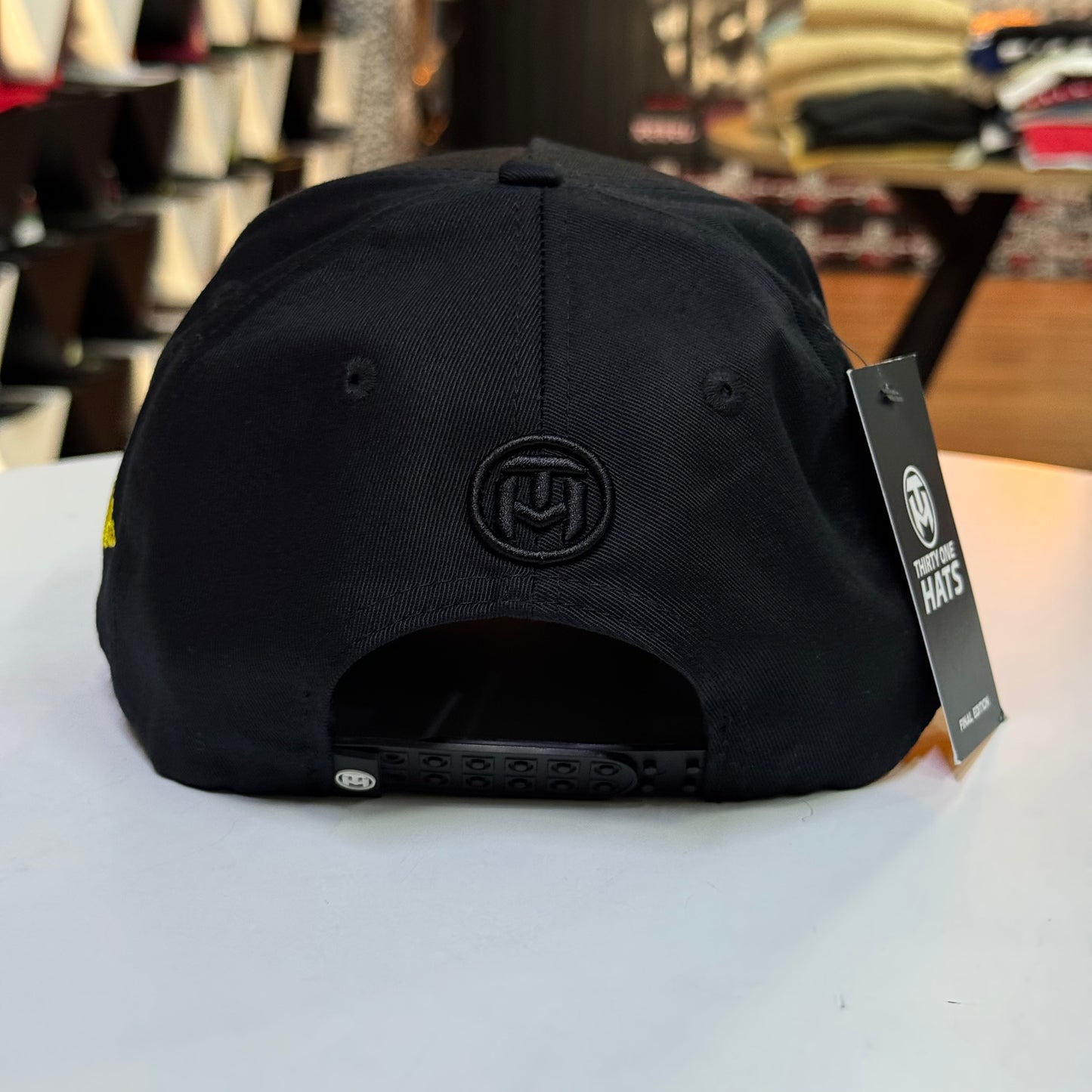 31 HATS - "LOS ANGELES TRAPPERS"